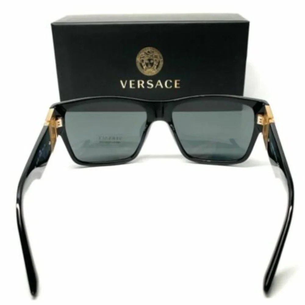 Wow! Versace Men's Black and Grey Square Sunglasses!